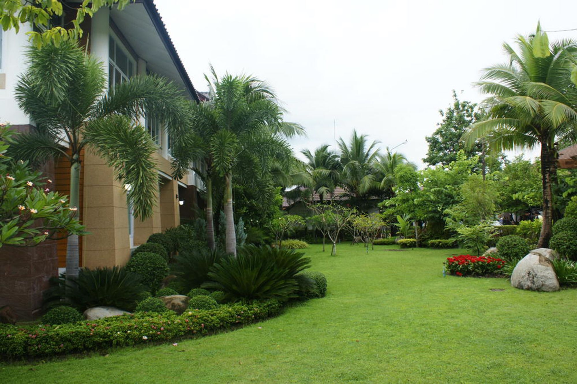 Juntra Resort And Hotel Nakhon Nayok Exteriör bild